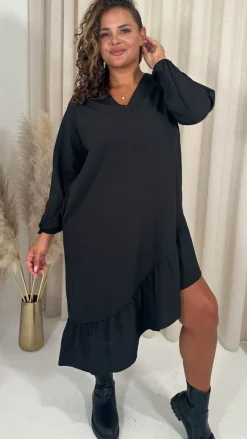 CurveWow Asymmetric Textured Hem V Neck Shift Dress Black