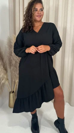 CurveWow Asymmetric Textured Hem V Neck Shift Dress Black