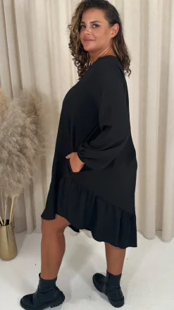 CurveWow Asymmetric Textured Hem V Neck Shift Dress Black