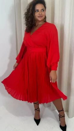 CurveWow Buckle Belt Pleated Midi Dress Red