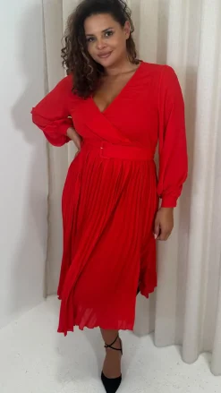 CurveWow Buckle Belt Pleated Midi Dress Red