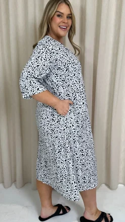 CurveWow Button Front Midi Shift Dress Mono Spot