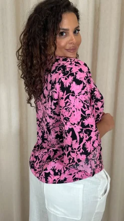 CurveWow Button Front Top Black/Pink Floral
