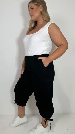 CurveWow Cargo 3/4 Drawcord Trousers Black