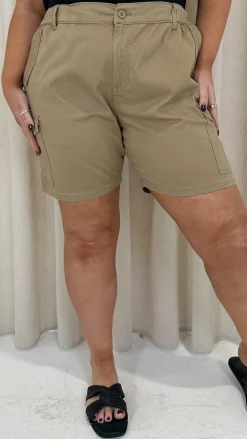 CurveWow Cargo Shorts Camel