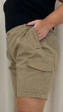 CurveWow Cargo Shorts Camel
