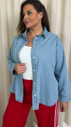 CurveWow Chambray Shirt Lightwash