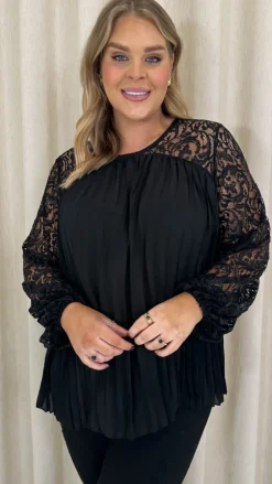 CurveWow Crochet Lace Pleated Swing Top Black
