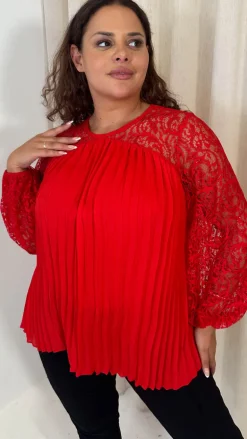 CurveWow Crochet Lace Pleated Swing Top Red
