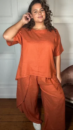 CurveWow Dip Hem Oversized Top Rust