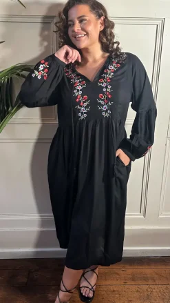 Curvewow Embroidered Tassel Tie Midi Dress Black