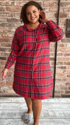 CurveWow Flannel Tartan Nightgown Red