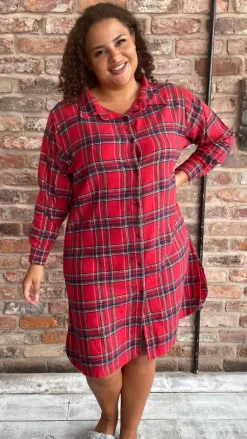 CurveWow Flannel Tartan Nightgown Red