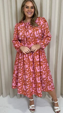 CurveWow Keyhole Front Dress Pink Chain