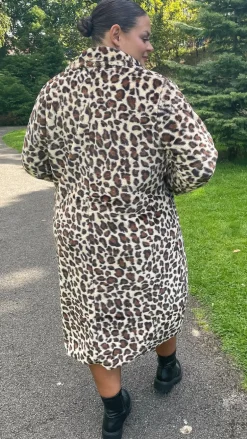 CurveWow Leopard Print Coat