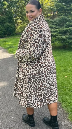 CurveWow Leopard Print Coat