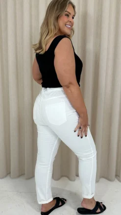 CurveWow Mom Jeans White
