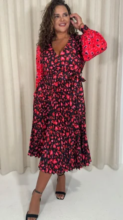 CurveWow Printed Pleated Midi Dress Red Animal Mix