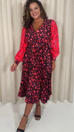 CurveWow Printed Pleated Midi Dress Red Animal Mix