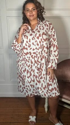 CurveWow Printed Shirt Dress White Animal