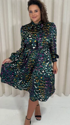 CurveWow Pussybow Smock Dress Green Animal