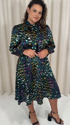 CurveWow Pussybow Smock Dress Green Animal