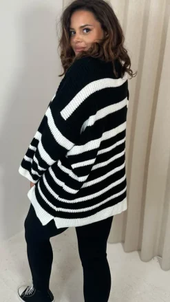 CurveWow Roll Neck Swing Knitted Jumper Black