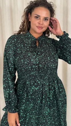 CurveWow Shirred Waist Tie Neck Dress Black & Green Ditsy