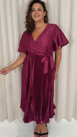 CurveWow Short Sleeve Pleated Midi Dress Wine Animal