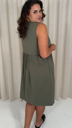 CurveWow Sleeveless Pocket Smock Dress Khaki
