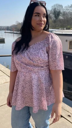 CurveWow Sweetheart Peplum Top Pink Ditsy