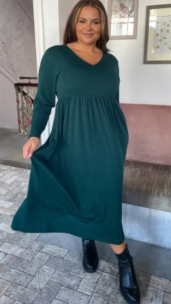 CurveWow Textured V Neck Long Sleeve Midi Dress Green