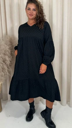 CurveWow Textured V Neck Smock Dress Black