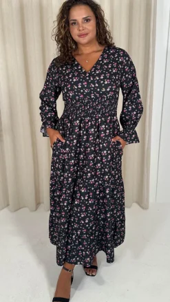 CurveWow Wrap Shirred Waist Printed Midi Dress Black Ditsy