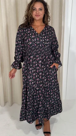 CurveWow Wrap Shirred Waist Printed Midi Dress Black Ditsy