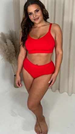 Curvy Seam Free Comfort Brief Red