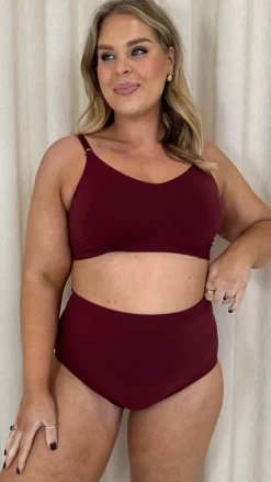 Curvy Seam Free Comfort Brief Burgundy
